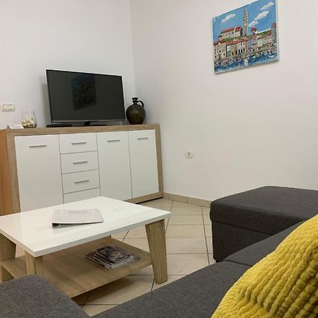 Appartamento Apartma Pirano Esterno foto