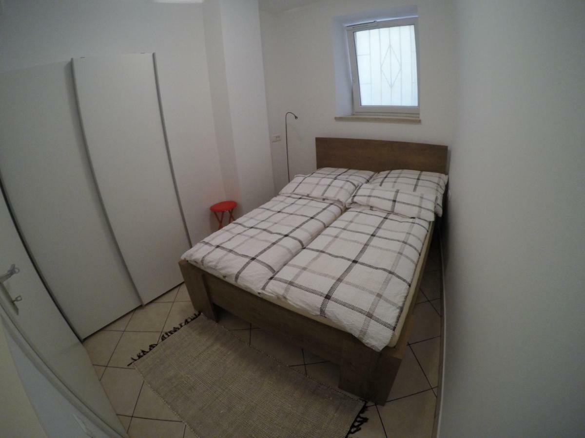 Appartamento Apartma Pirano Esterno foto